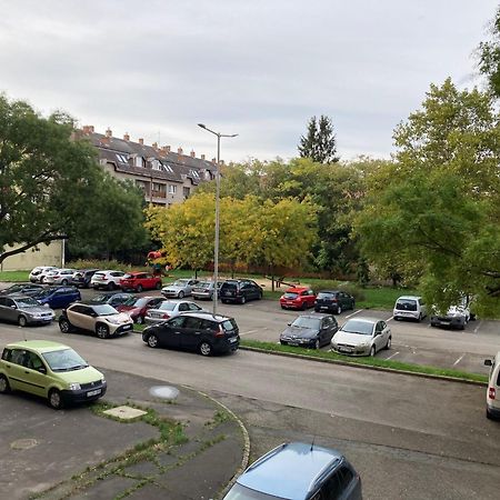 Belvarosi Classic Apartman 85 Square Meters Szombathely Kültér fotó